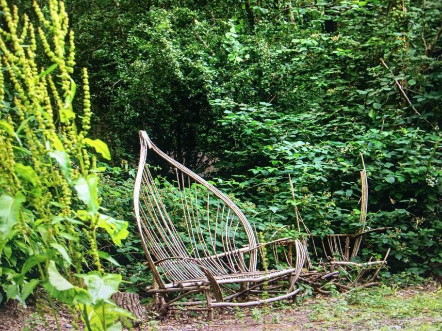 Cosy Woodland Romantic Retreat With Log Fires And Nature Sturry ภายนอก รูปภาพ